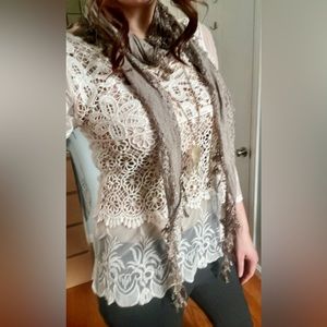 SJS | romantic long-sleeve lace top, cream. Size M